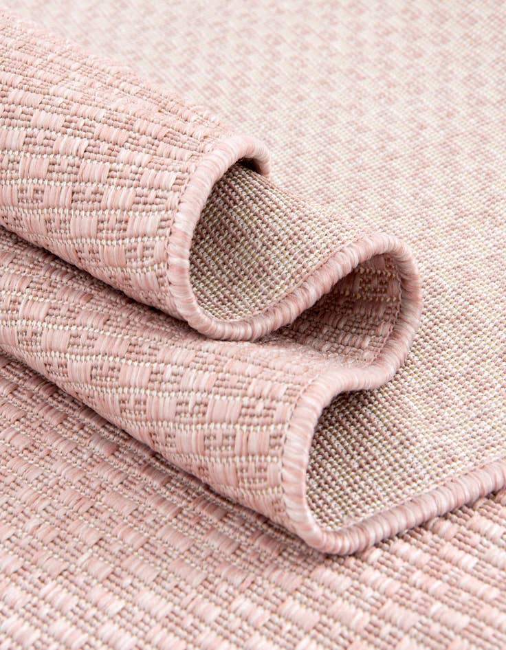 Detail image of  2' x 3'  Washable Solid Indoor / Outdoor Oval Rug