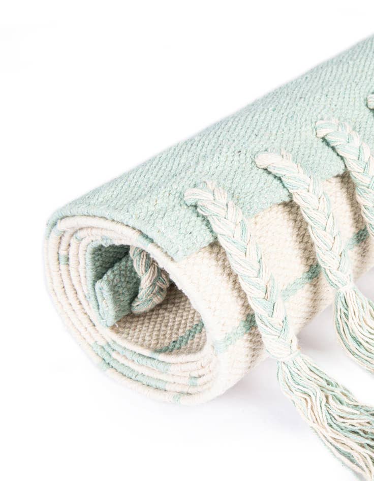 Detail image of  6' 1 x 9'  Hand Woven Chindi Cotton Rug