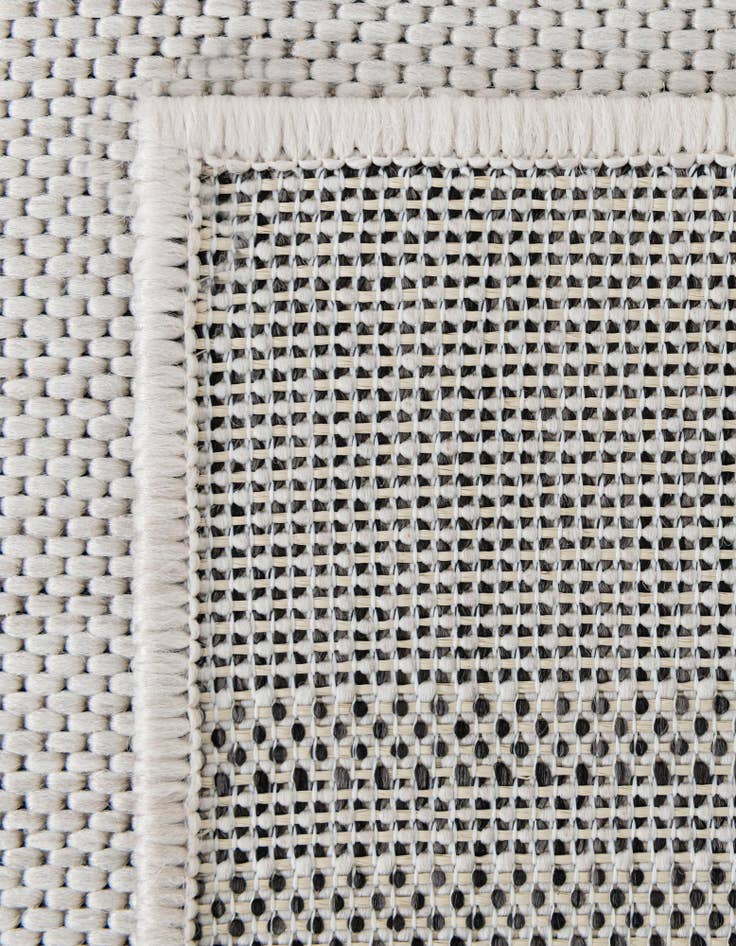 Detail image of  4' x 6'  Washable Modern Indoor / Outdoor Rug