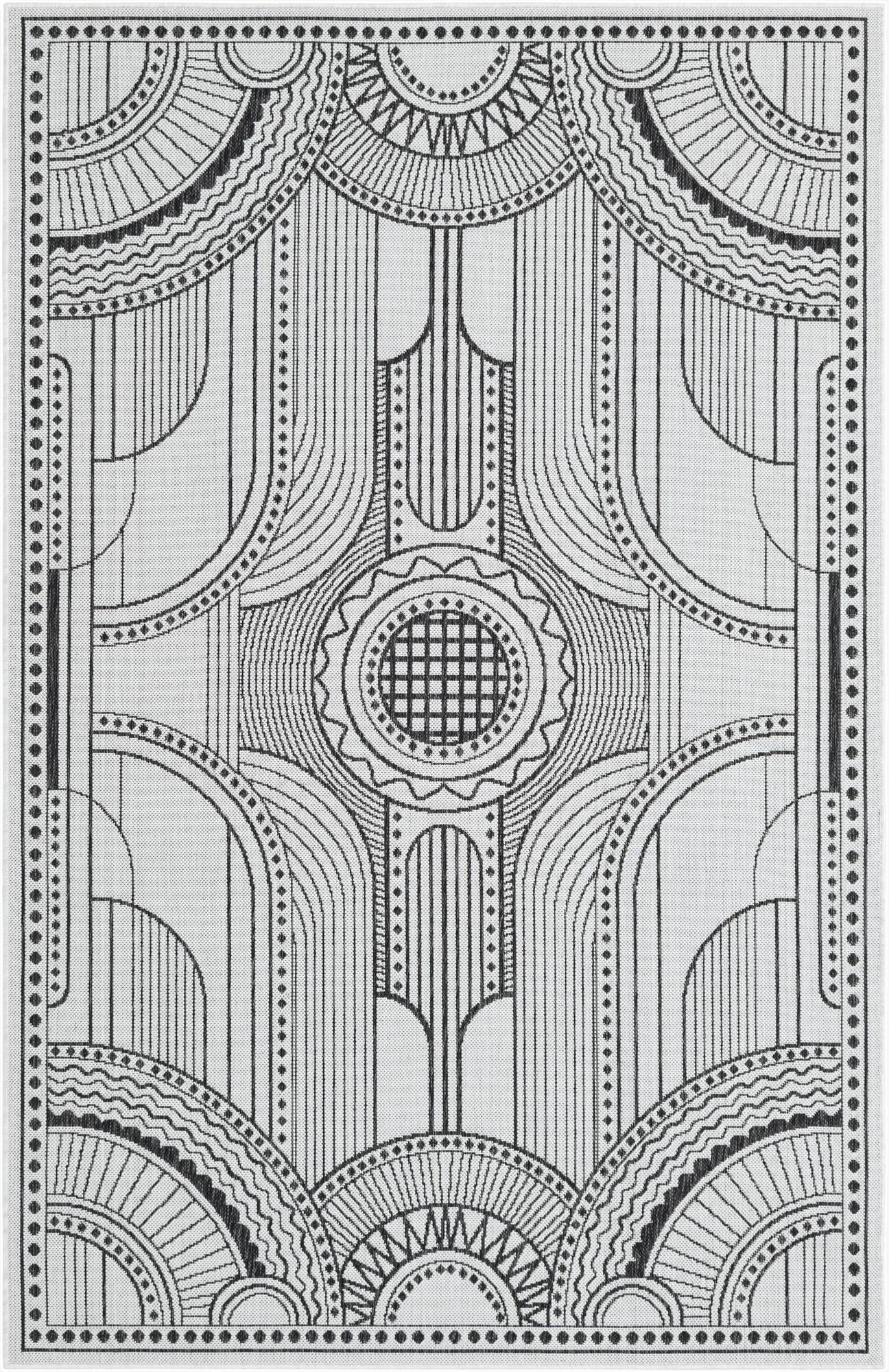  5' 3 x 8'  Washable Traditional Indoor / Outdoor Rug