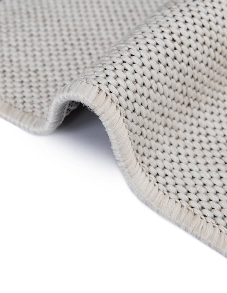 Detail image of  3' x 3'  Washable Modern Indoor / Outdoor Round Rug