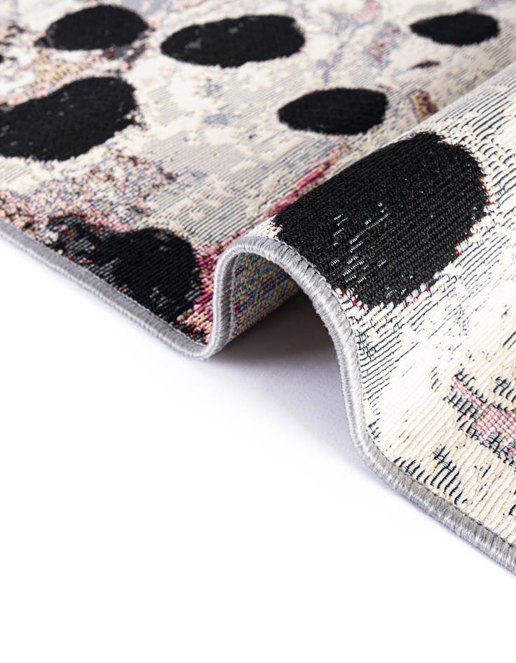 Detail image of  2' x 6'  Washable Modern Indoor / Outdoor Runner Rug