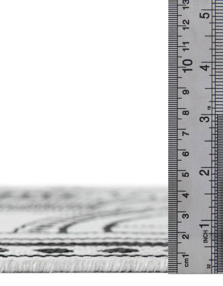 Detail image of  2' x 6' 1  Washable Traditional Indoor / Outdoor Runner Rug