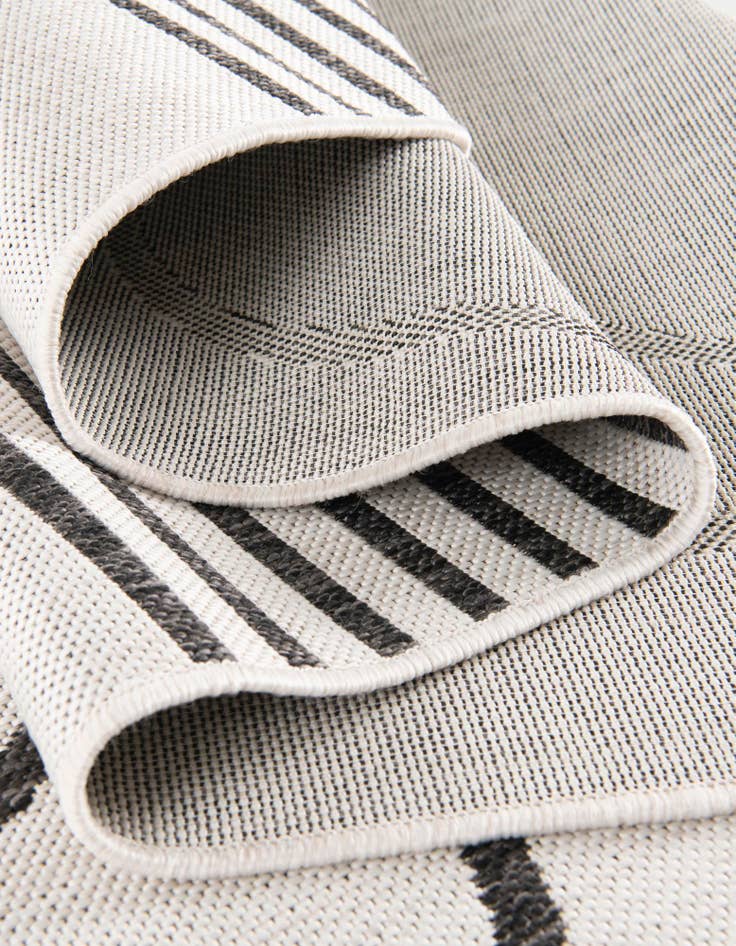 Detail image of  10' x 10'  Washable Modern Indoor / Outdoor Square Rug