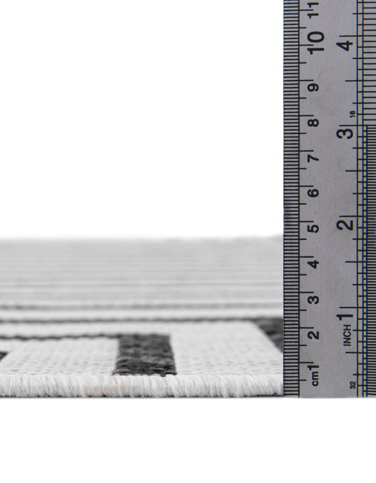 Detail image of  7' 10 x 7' 10  Washable Modern Indoor / Outdoor Square Rug