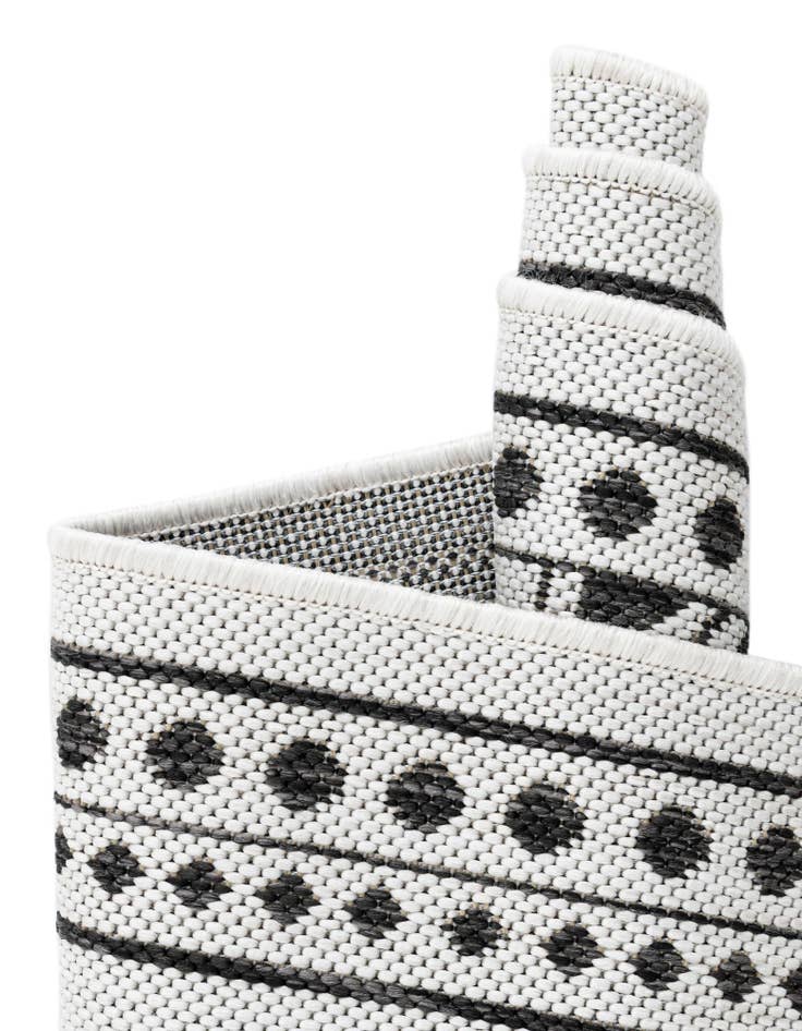 Detail image of  13' x 13'  Washable Traditional Indoor / Outdoor Square Rug