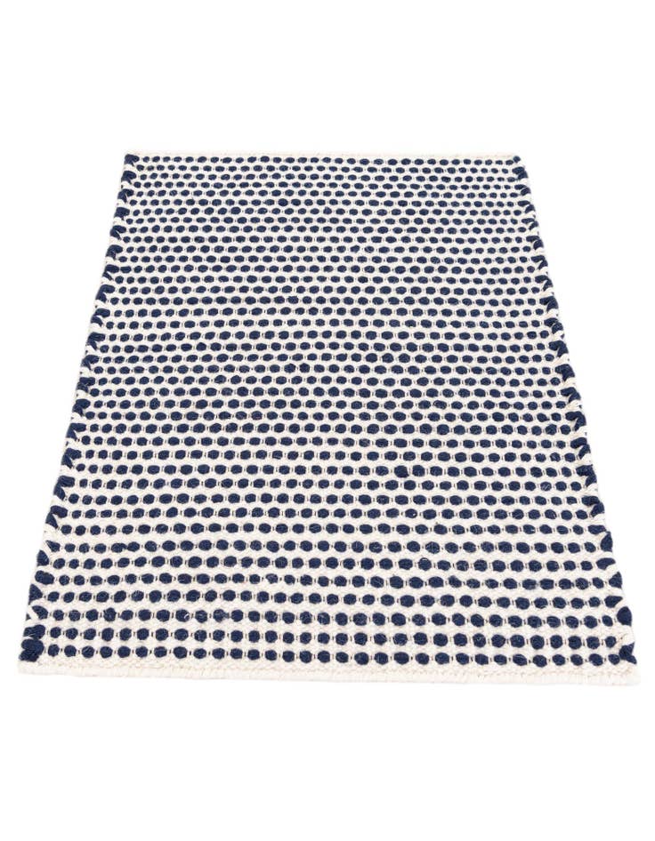 Detail image of  2' 1 x 3'  Hand Woven Seaside Pearl Jute Rug