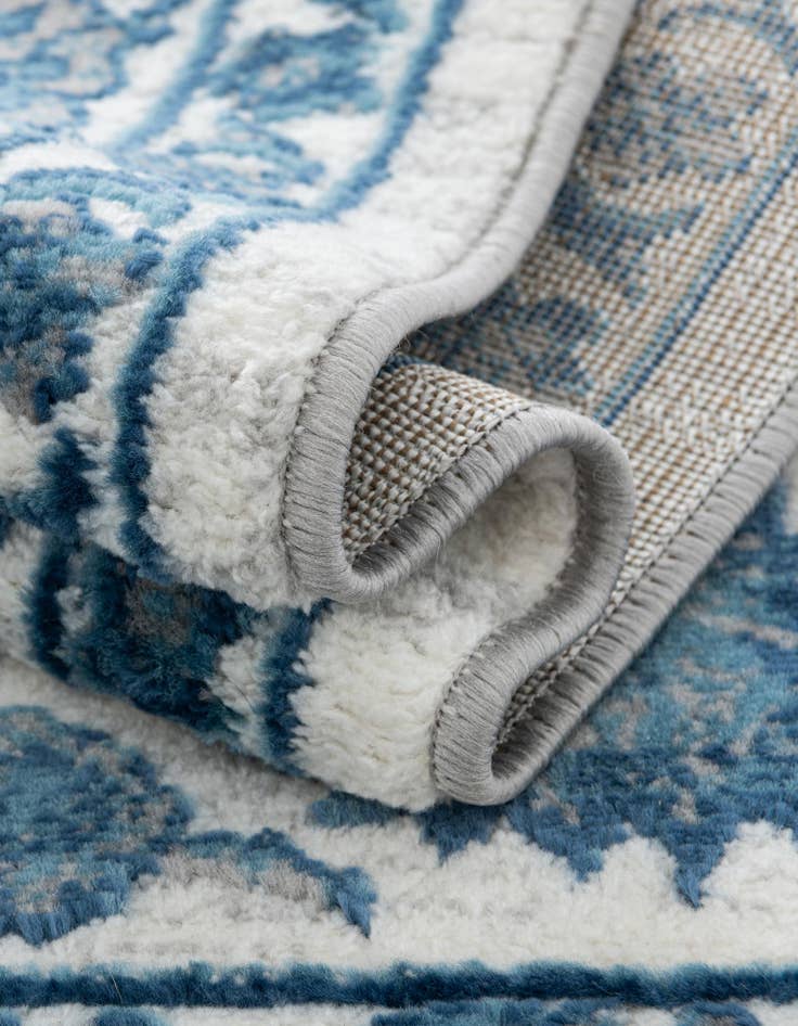 Detail image of  5' 3 x 5' 3 Boston Octagon Rug