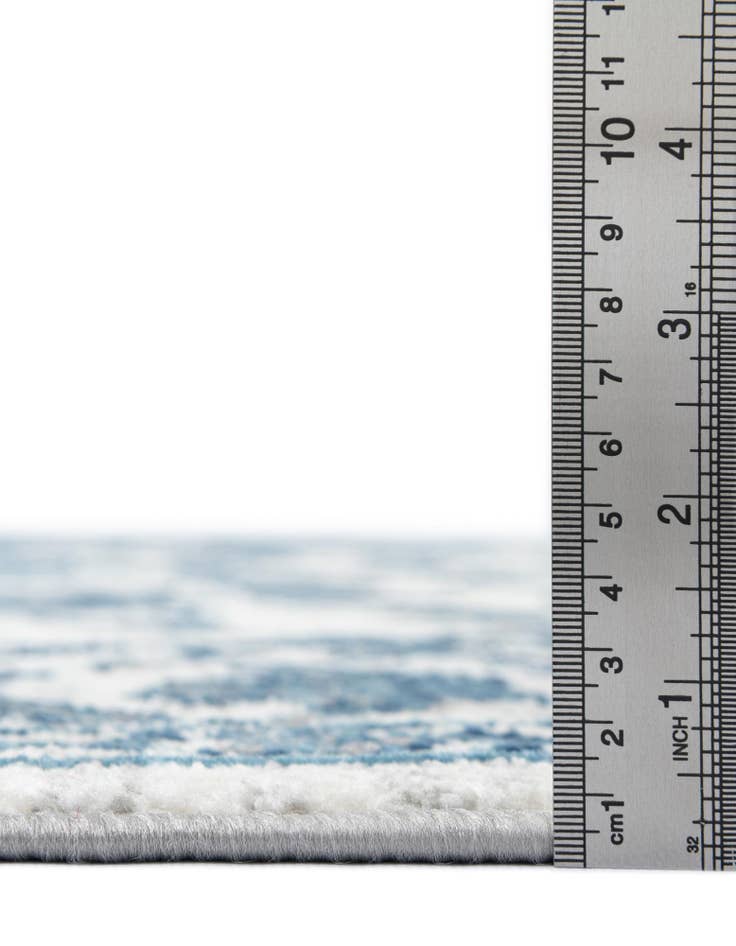 Detail image of  3' 3 x 3' 3 Boston Round Rug