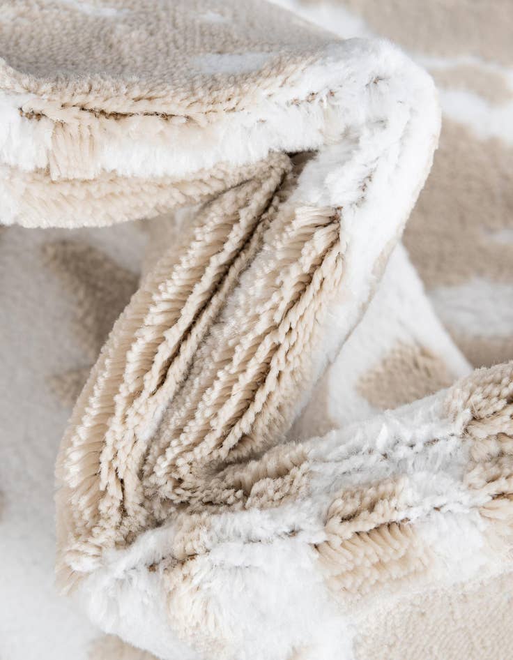 Detail image of  4' x 6' Hermitage Rug