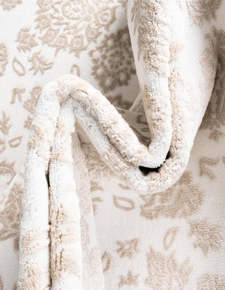 Detail image of  8' x 8' Nepal Square Rug