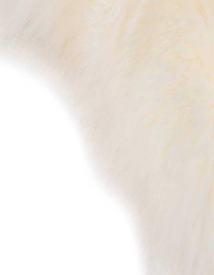 Detail image of 2' 8 x 3' 5 Natural Sheepskin Freeform Rug