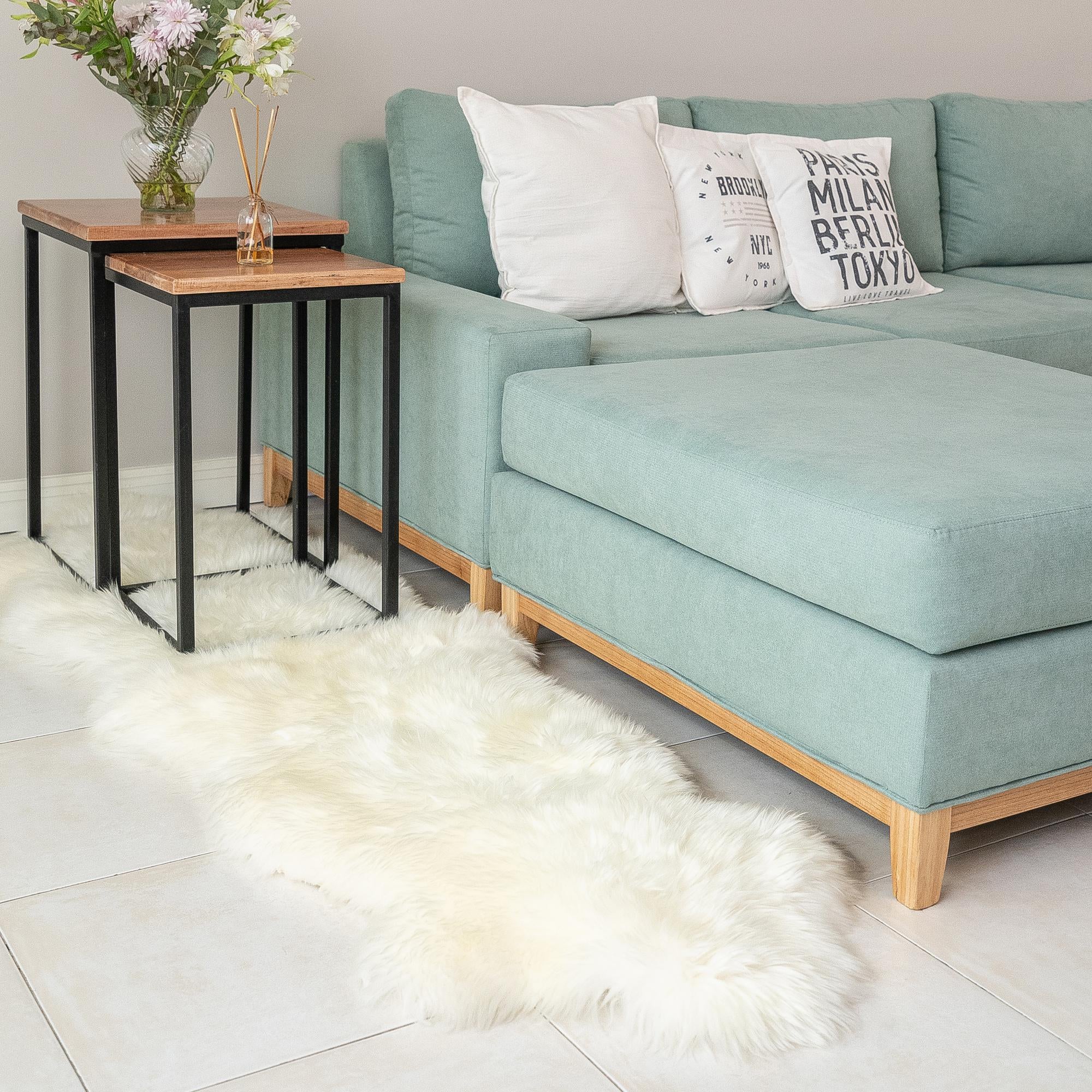 White 6' x 6' Natural Sheepskin Freeform Rug | Rugs.com
