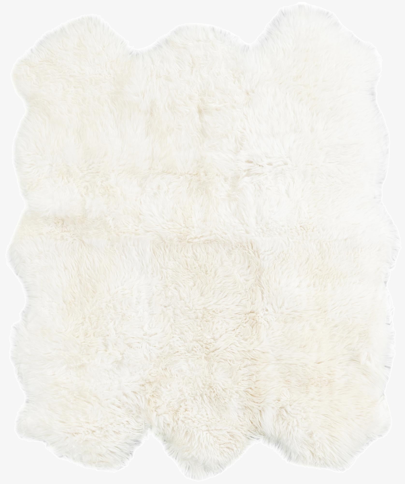  4' 9 x 6' Natural Sheepskin Freeform Rug