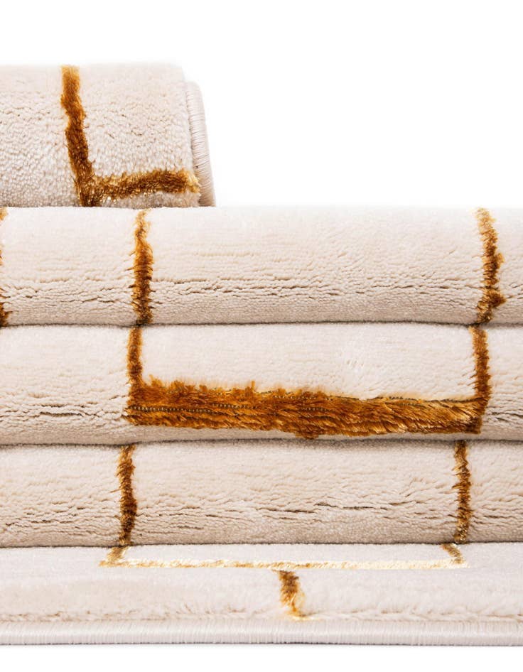 Detail image of  5' 3 x 8'  Marilyn Monroe&trade; Glam Deco Oval Rug