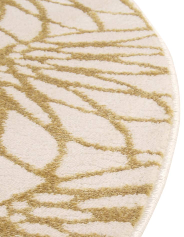 Detail image of  7' 10 x 10'  Marilyn Monroe™ Glam Dahlia Oval Rug