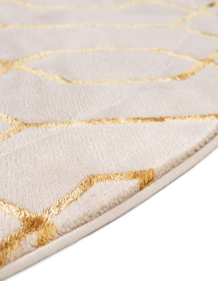 Detail image of  3' x 3'  Marilyn Monroe™ Glam Trellis Round Rug