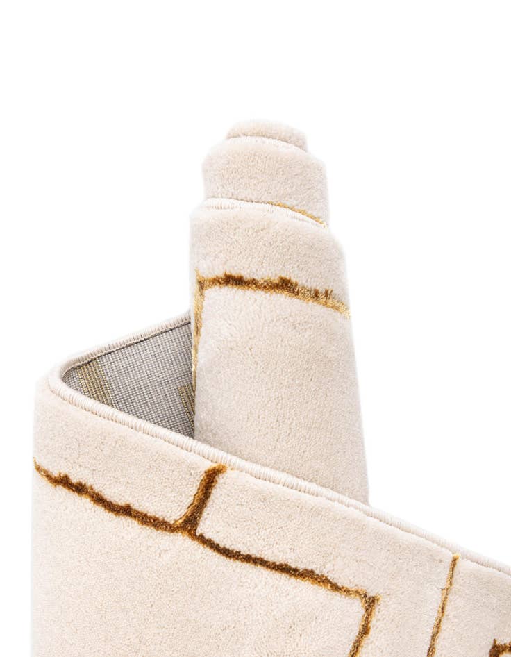 Detail image of  2' x 6'  Marilyn Monroe&trade; Glam Deco Runner Rug