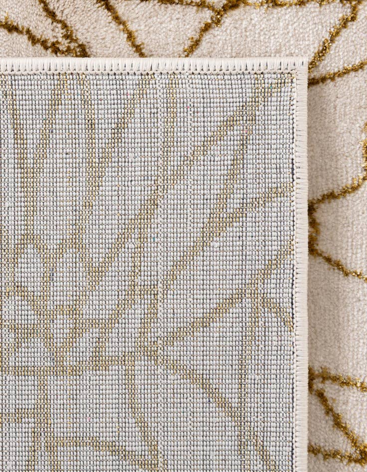 Detail image of  7' 10 x 7' 10  Marilyn Monroe™ Glam Dahlia Square Rug