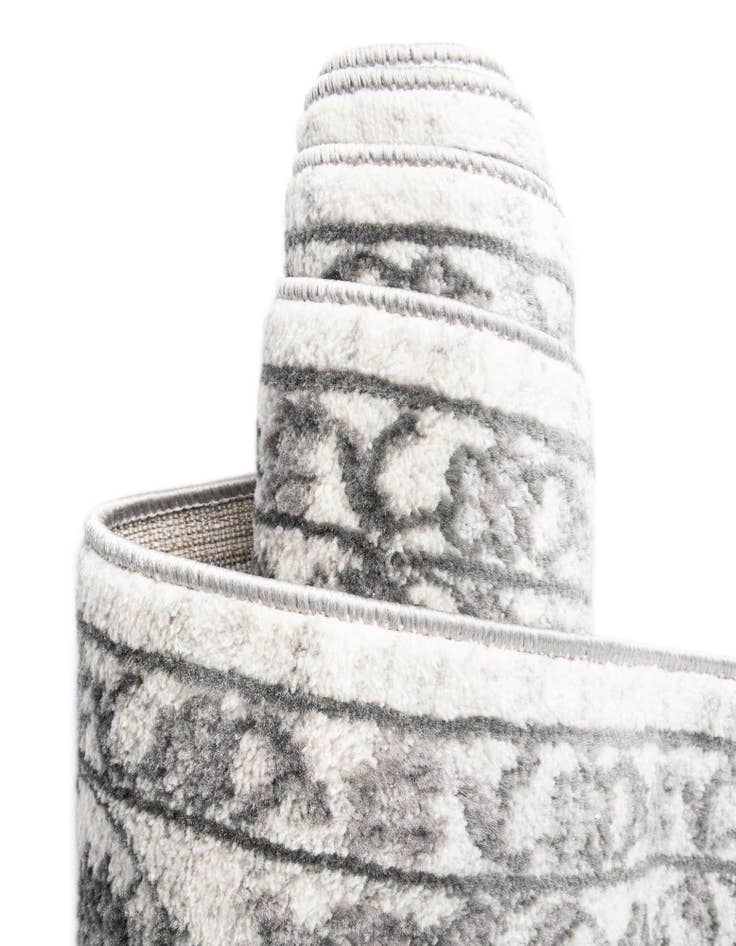 Detail image of  3' 3 x 5' 3 Boston Oval Rug