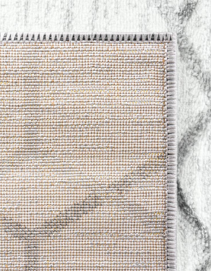 Detail image of  5' 3 x 5' 3 Lattice Trellis Octagon Rug