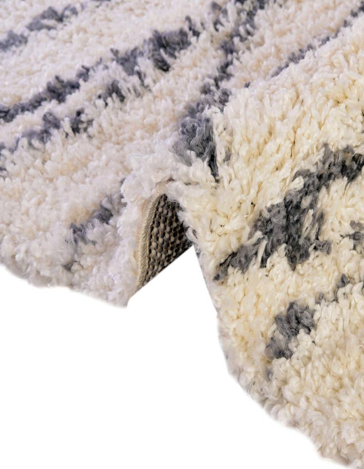 Detail image of  7' 10 x 10' Serenity Shag Oval Rug