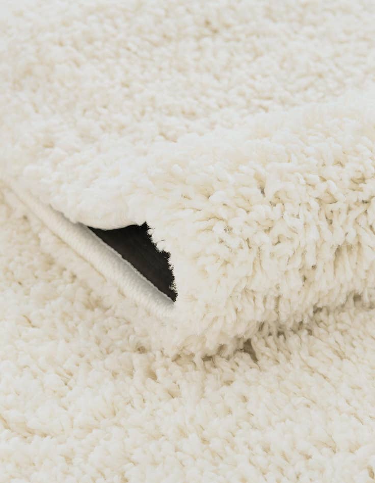 Detail image of  4' 1 x 6' 1 Soft Solid Shag Oval Rug