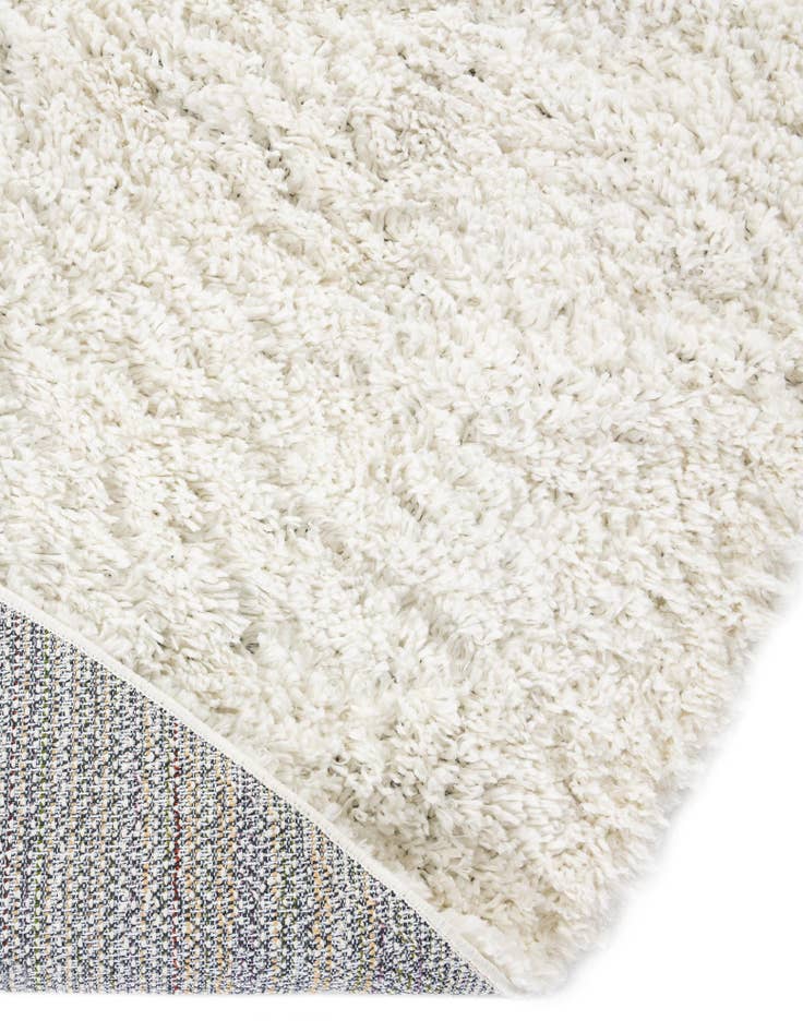 Detail image of  5' 3 x 8' Zermatt Shag Oval Rug