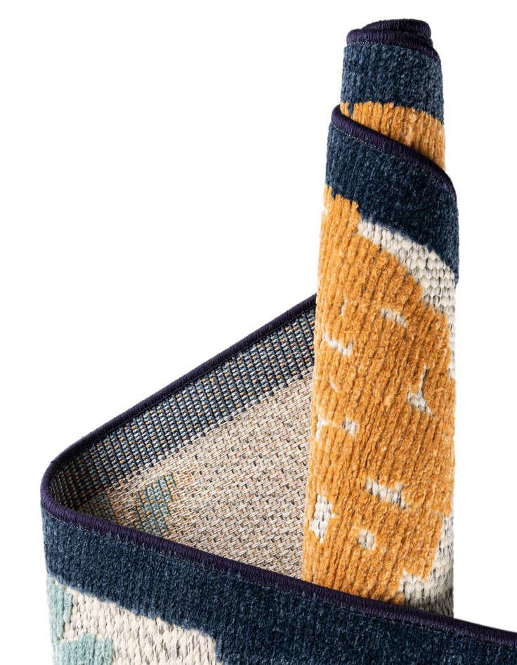 Detail image of  2' x 3'  Washable Belize Indoor / Outdoor Rug