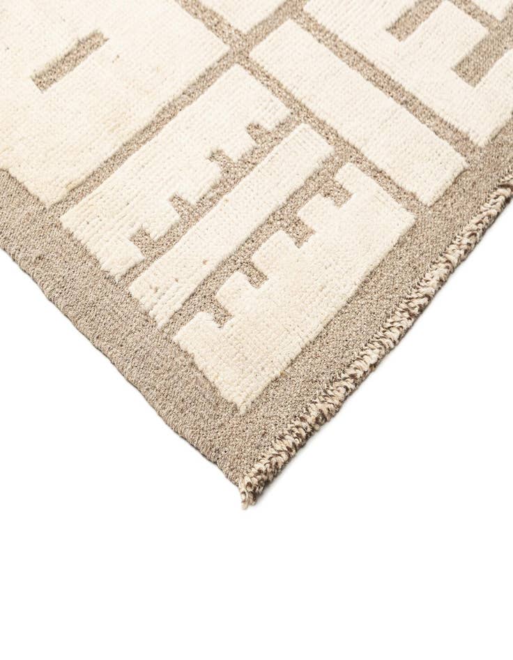 Detail image of  8' 4 x 10' 10  Hand Knotted Beni Marok Rug