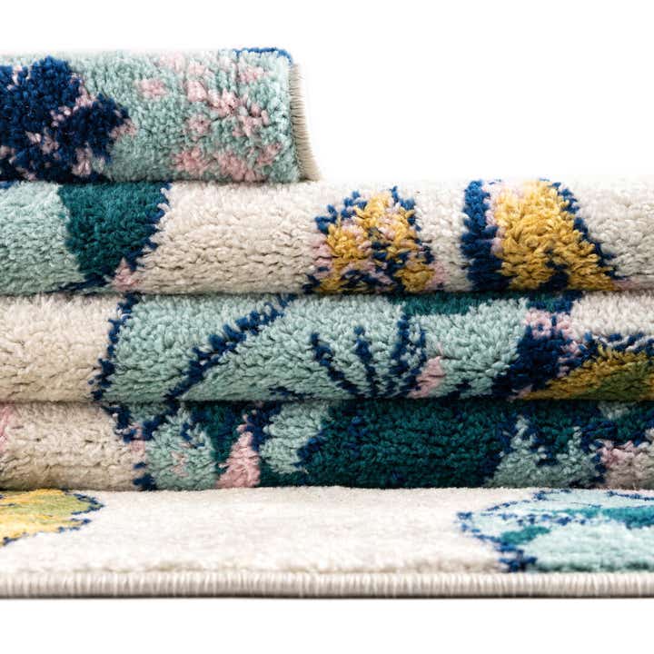 White 2' x 3' Julian Bloom Rug | Rugs.com