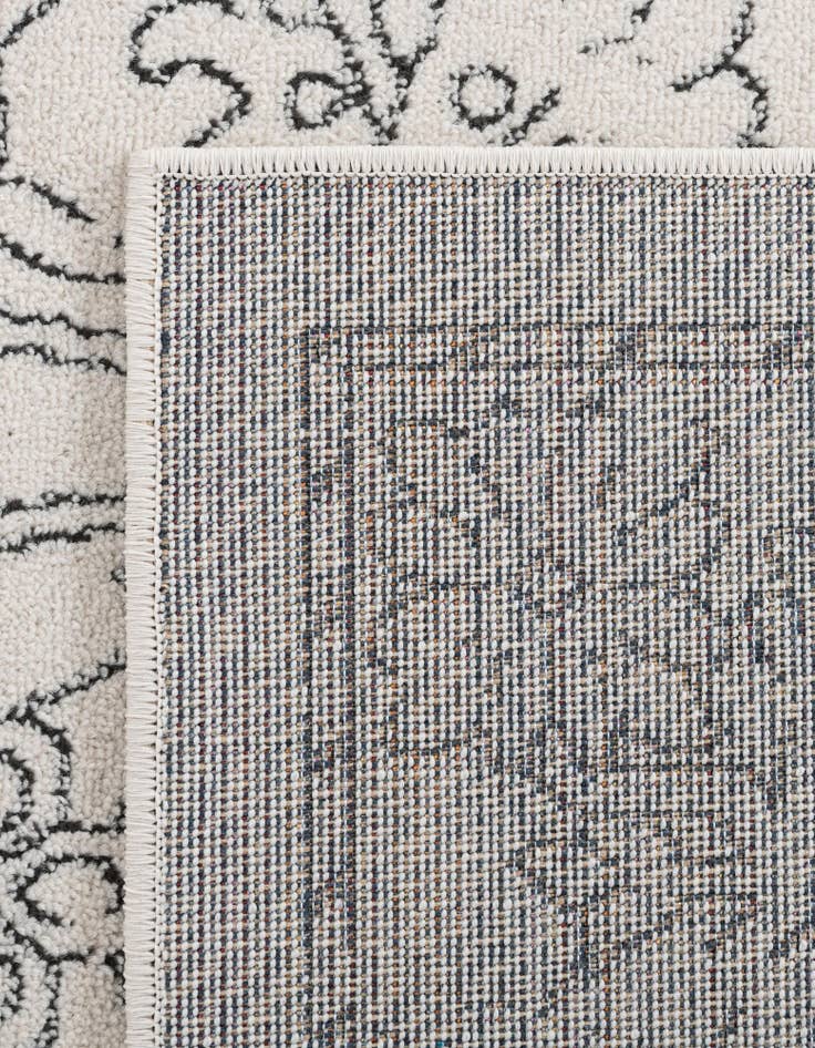 Detail image of  7' 10 x 10' Isabella Rug