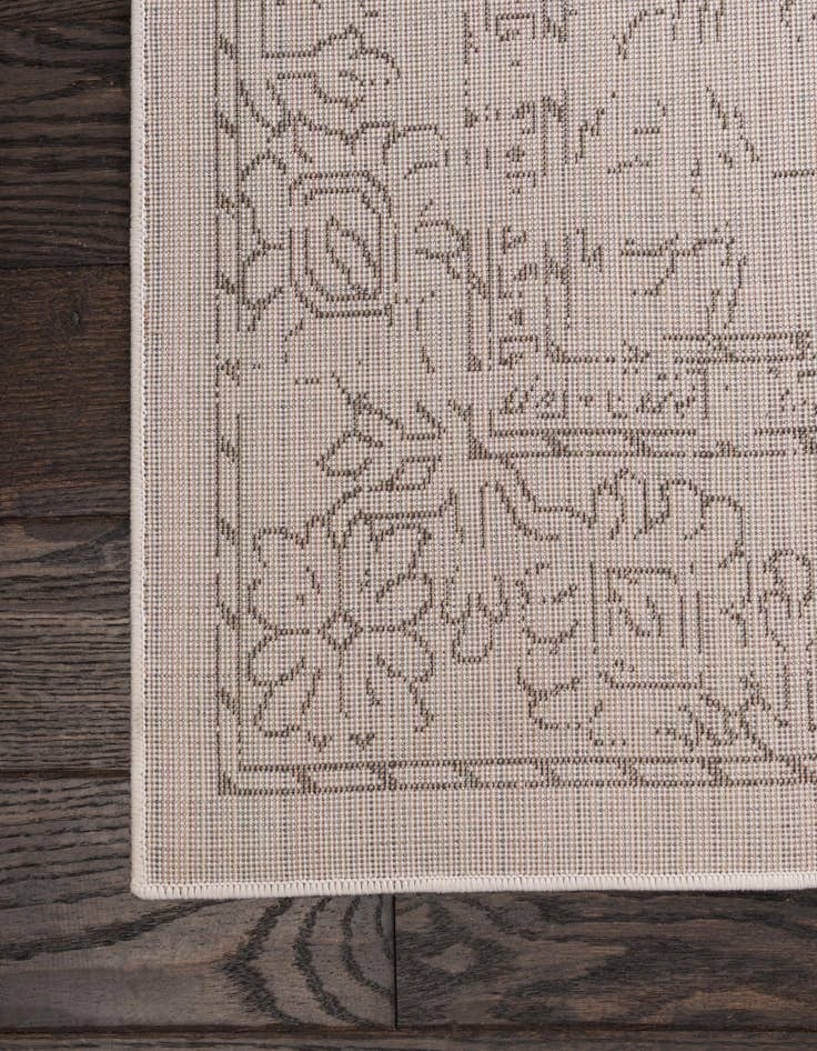 Detail image of  7' 10 x 10' Isabella Rug