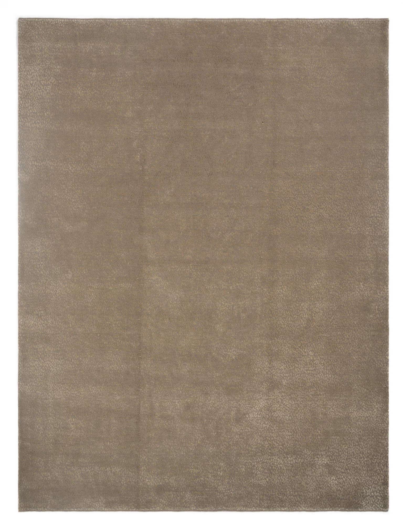 A rectangular 8x10 Kooches Yardo Persian rug in a subtle off-white, handmade from 100% wool with a medium pile.