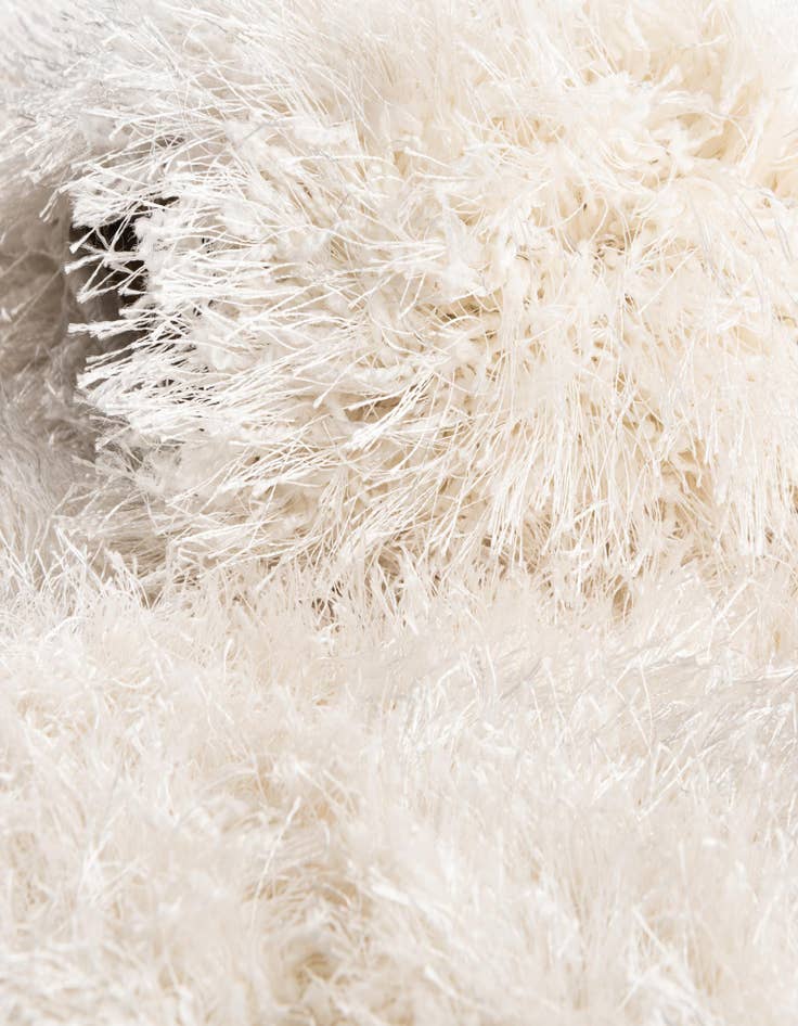 Detail image of  2' 7 x 5' Luxury Solid Shag Rug