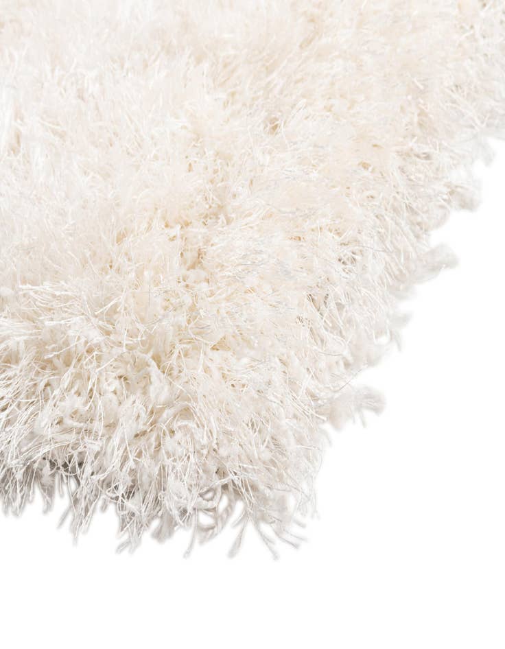 Detail image of  2' 7 x 5' Luxury Solid Shag Rug