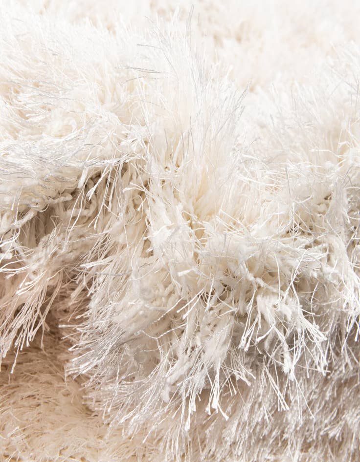 Detail image of  2' 7 x 5' Luxury Solid Shag Rug