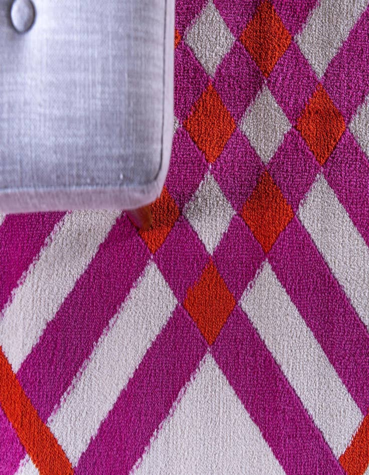 Detail image of Jane Seymour 4' x 6' Open Hearts Rug