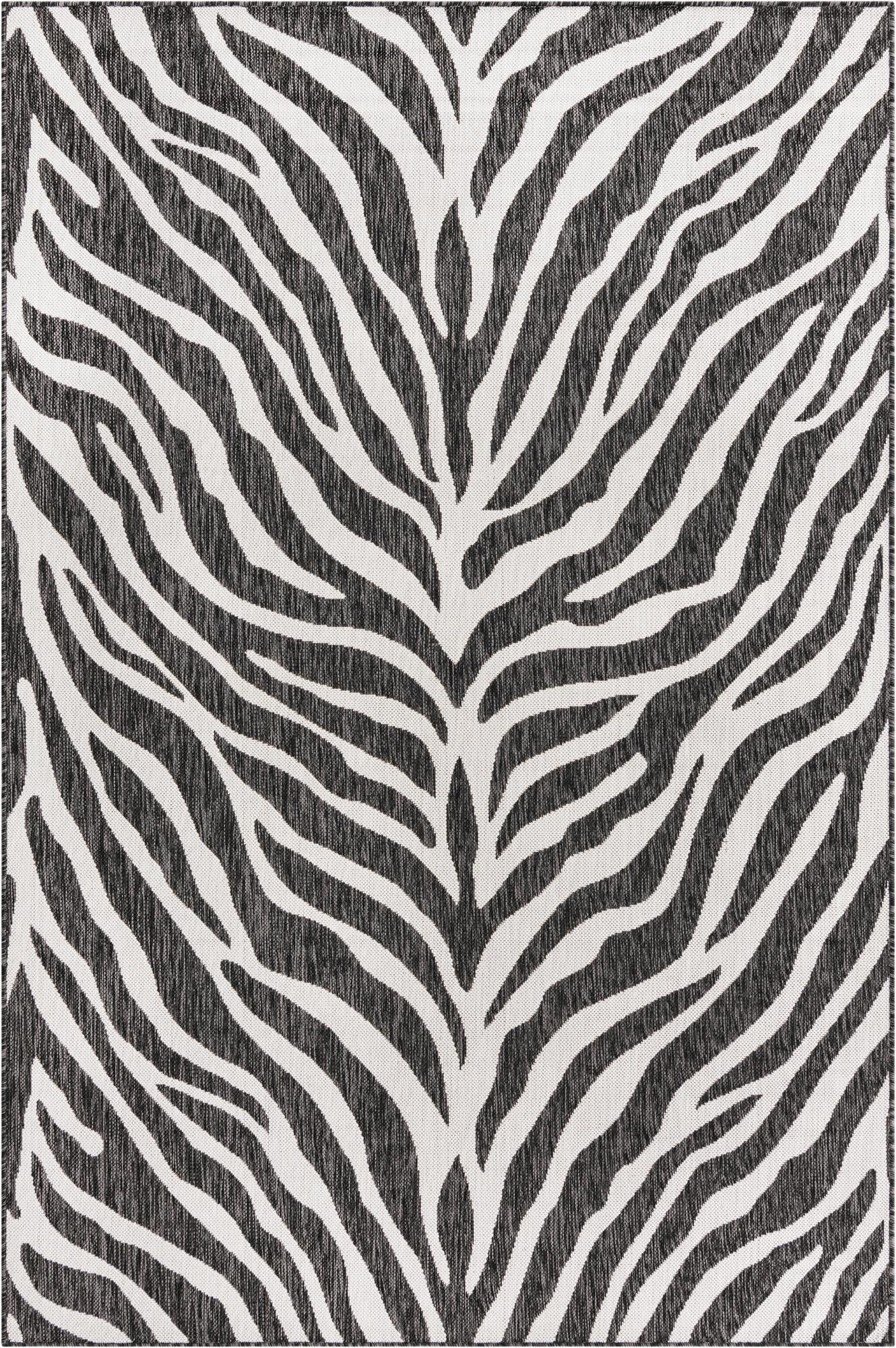  5' 3 x 8'  Washable Safari Indoor / Outdoor Rug