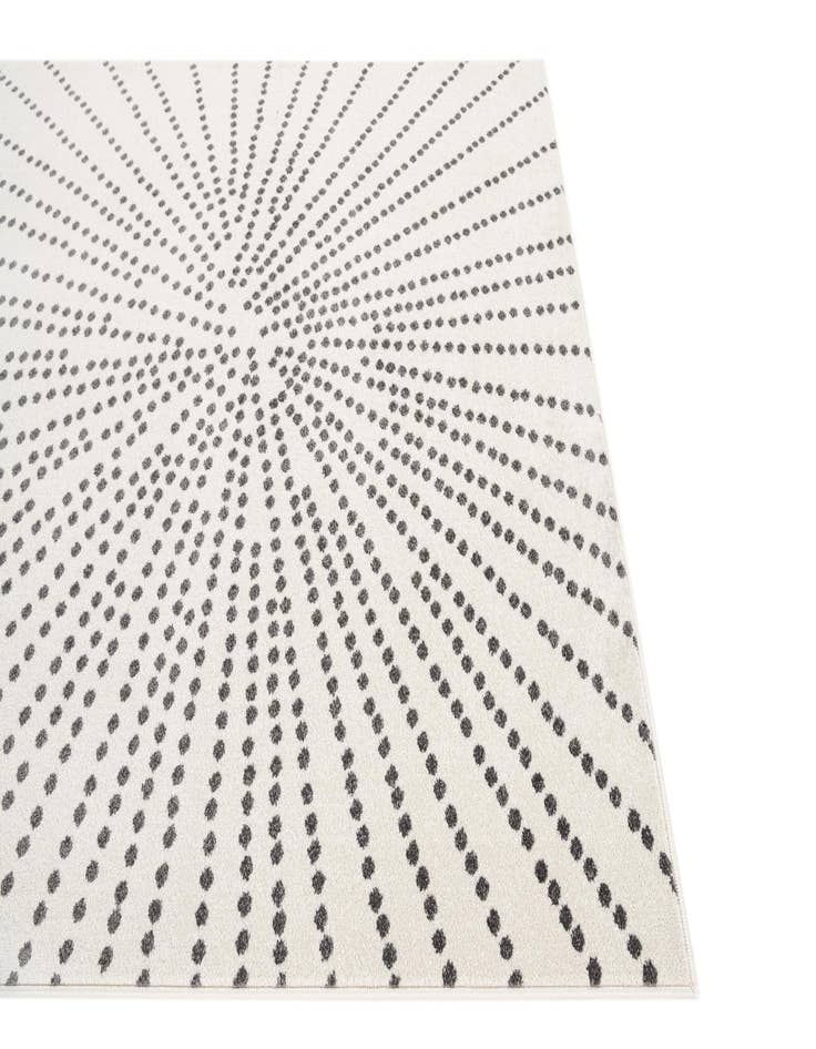 Detail image of  5' 3 x 7' 9 Savannah Rug