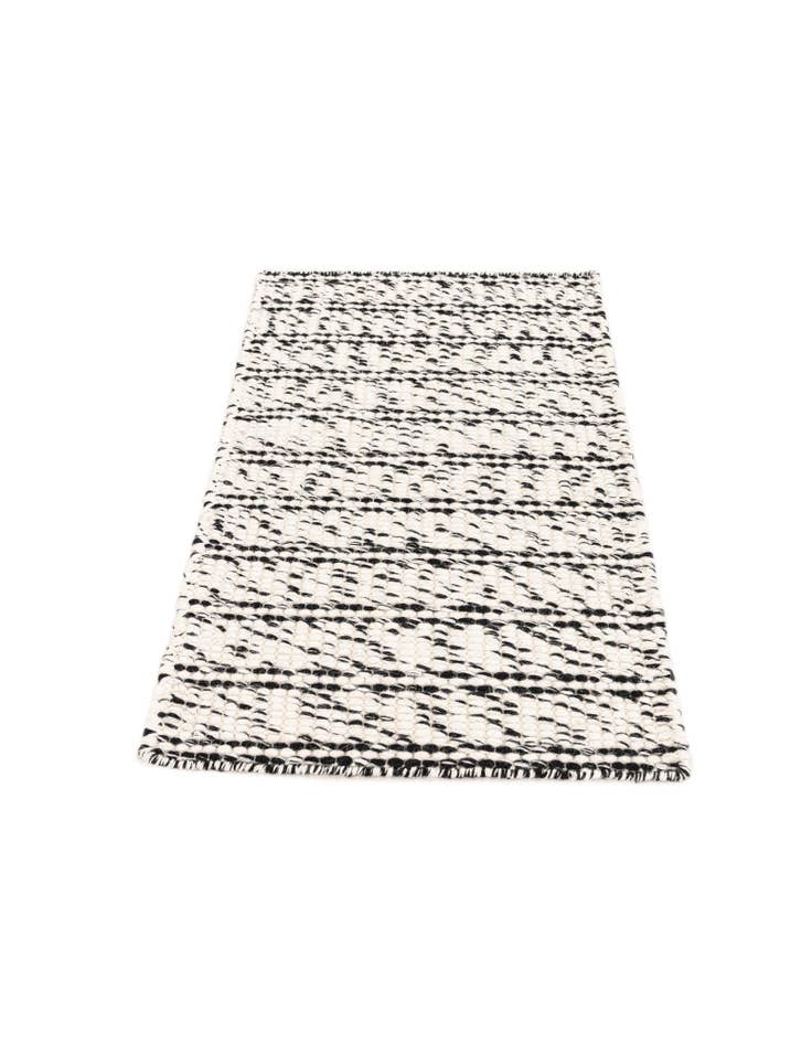 Detail image of  2' 1 x 3'  Hand Woven Seaside Pearl Jute Rug