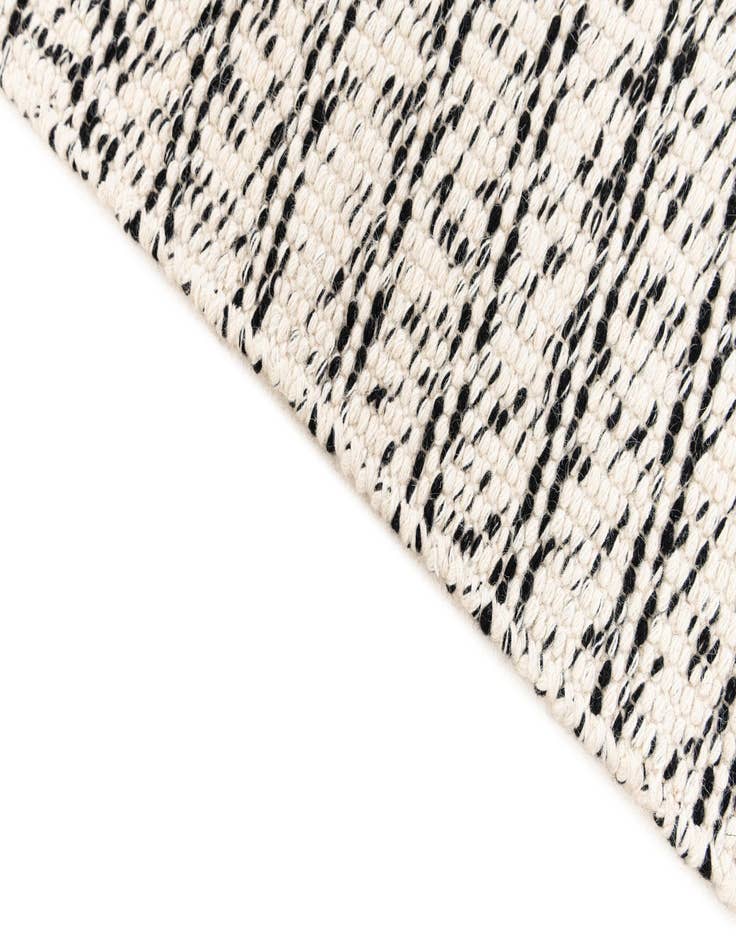 Detail image of  2' 1 x 3'  Hand Woven Seaside Pearl Jute Rug