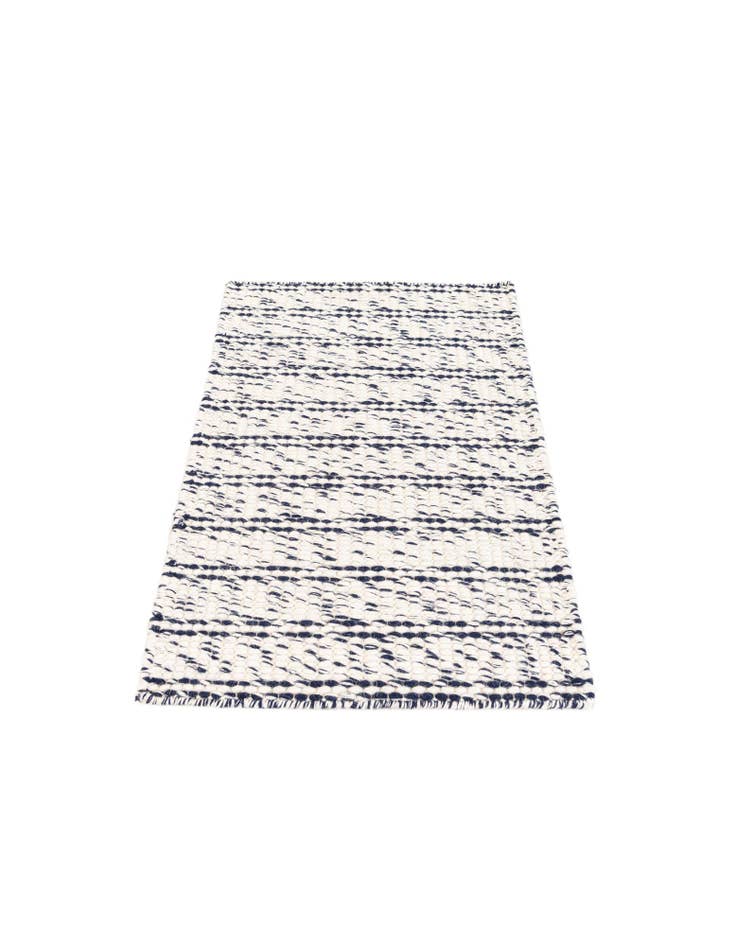 Detail image of  2' 1 x 3'  Hand Knotted Seaside Pearl Jute Rug