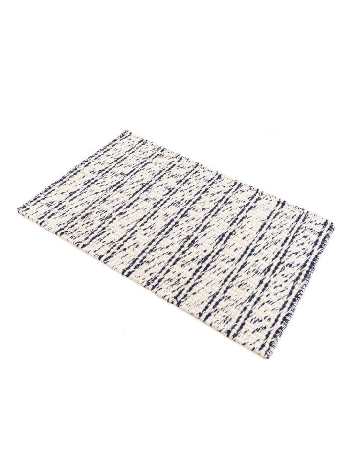 Detail image of  2' 1 x 3'  Hand Knotted Seaside Pearl Jute Rug