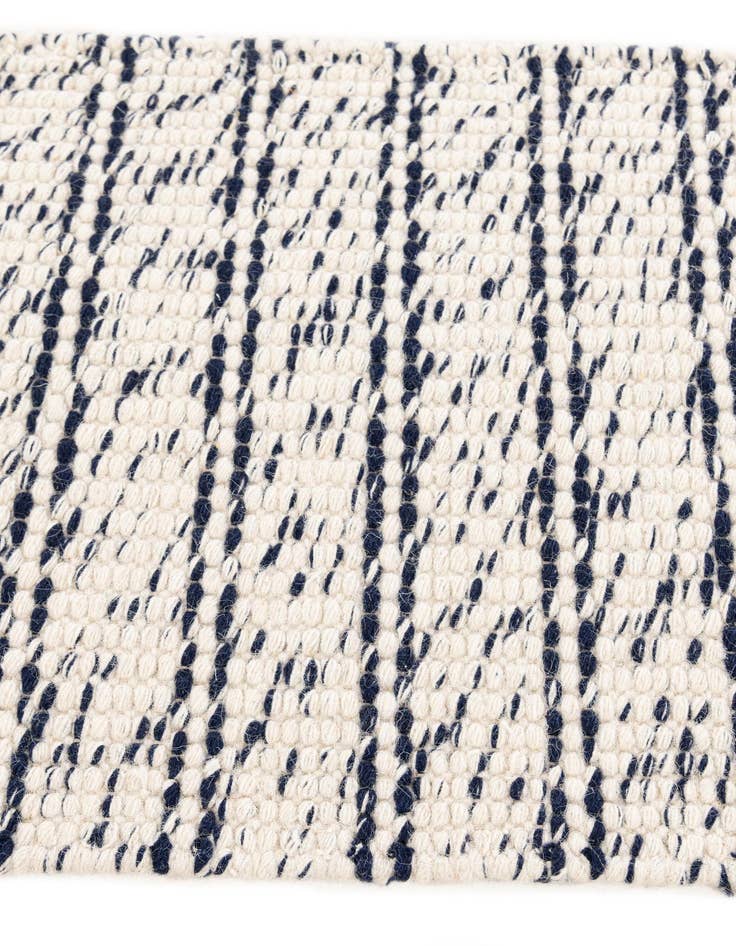 Detail image of  2' 1 x 3'  Hand Knotted Seaside Pearl Jute Rug