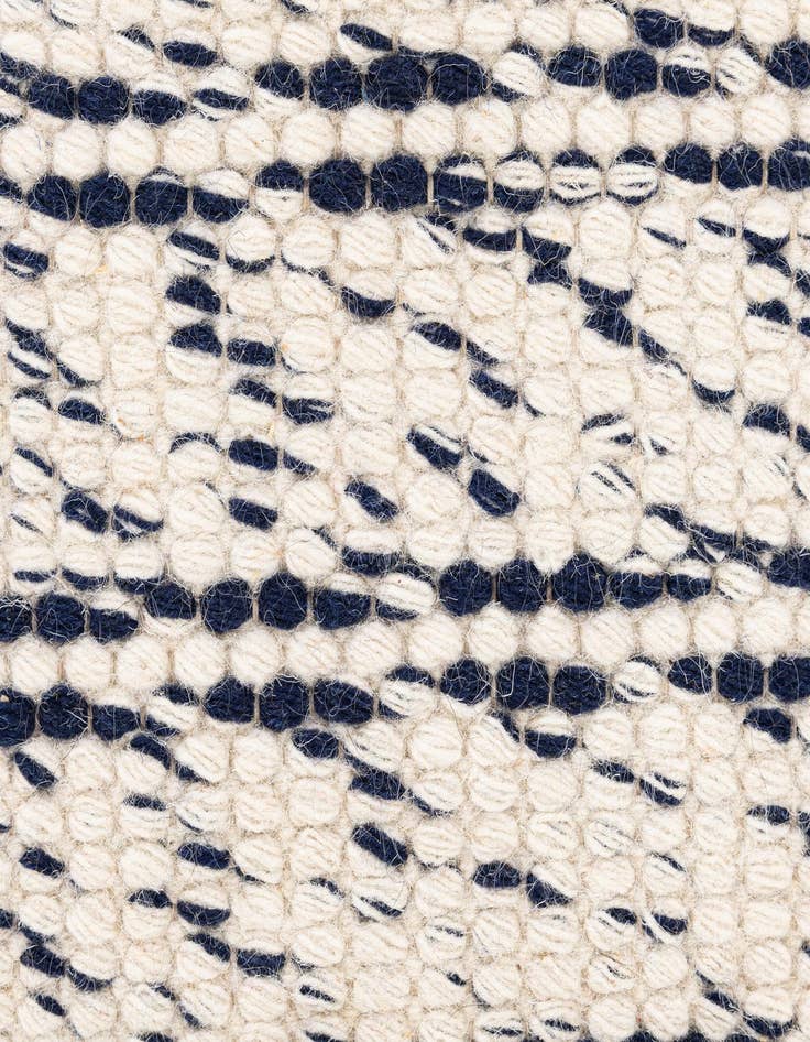 Detail image of  2' 1 x 3'  Hand Knotted Seaside Pearl Jute Rug
