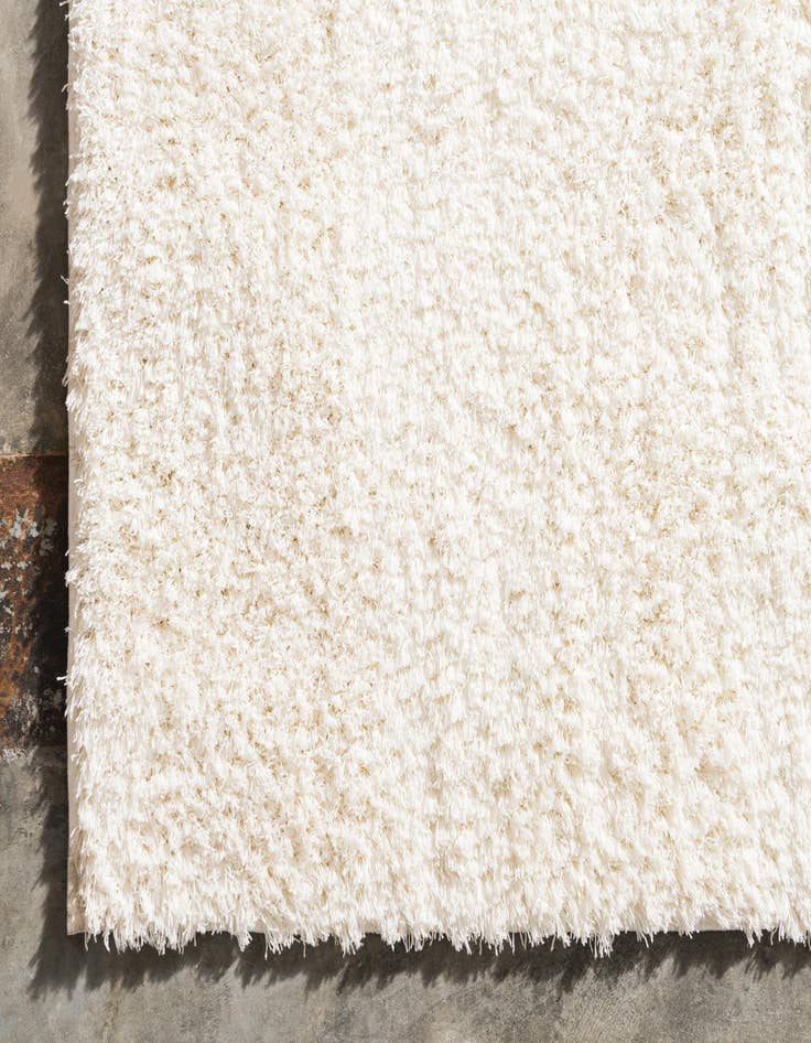 Detail image of  8' x 10' Solid Shag Rug