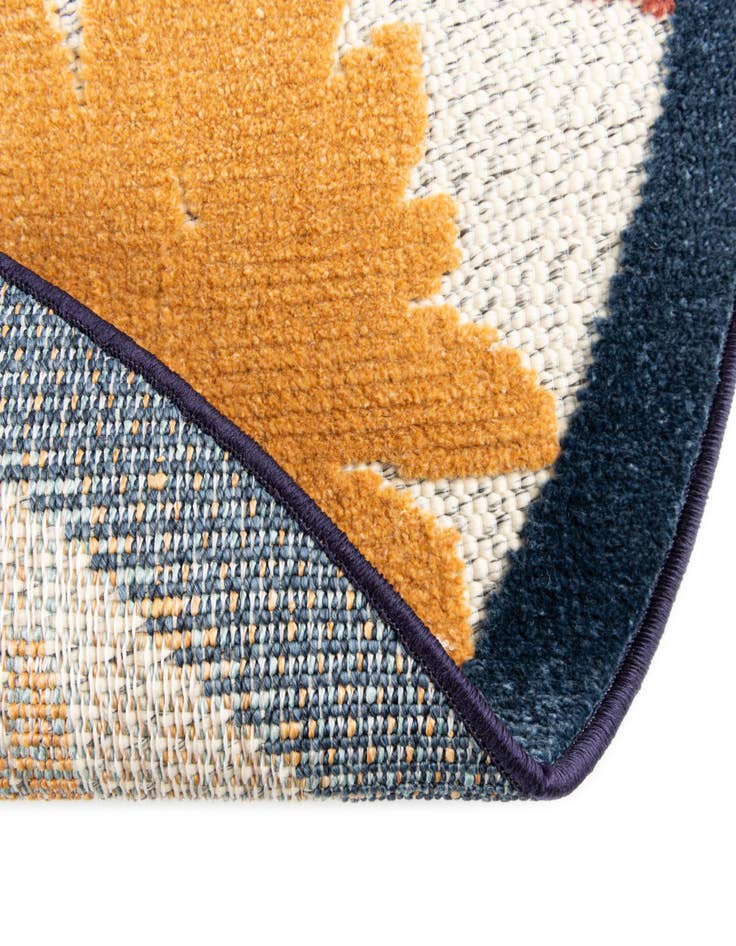 Detail image of  3' 3 x 3' 3  Washable Belize Indoor / Outdoor Round Rug