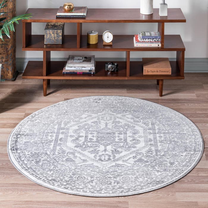 Gray 7' 10 x 7' 10 Boston Round Rug | Rugs.com