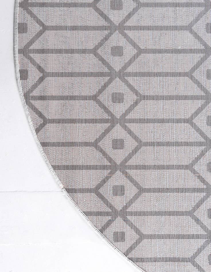 Detail image of  8' x 8' Lattice Trellis Round Rug